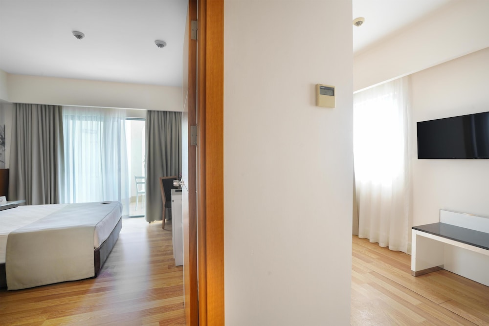 Side Aluna Hotel — Hotel rooms in Side