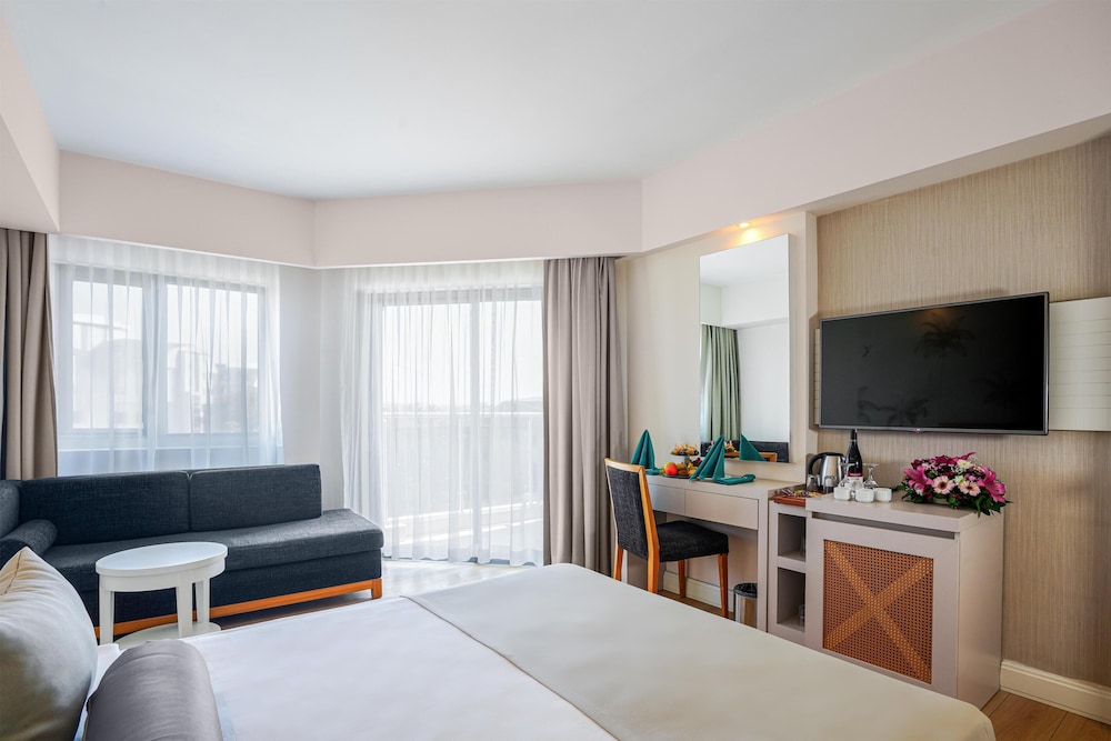 Side Aluna Hotel — Hotel rooms in Side