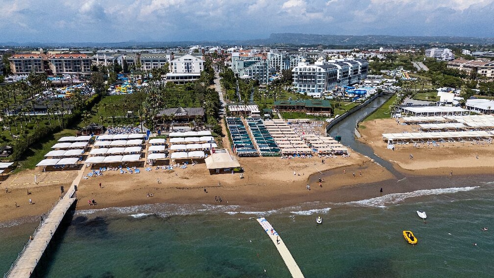 Side Aluna Hotel — Beach in Side
