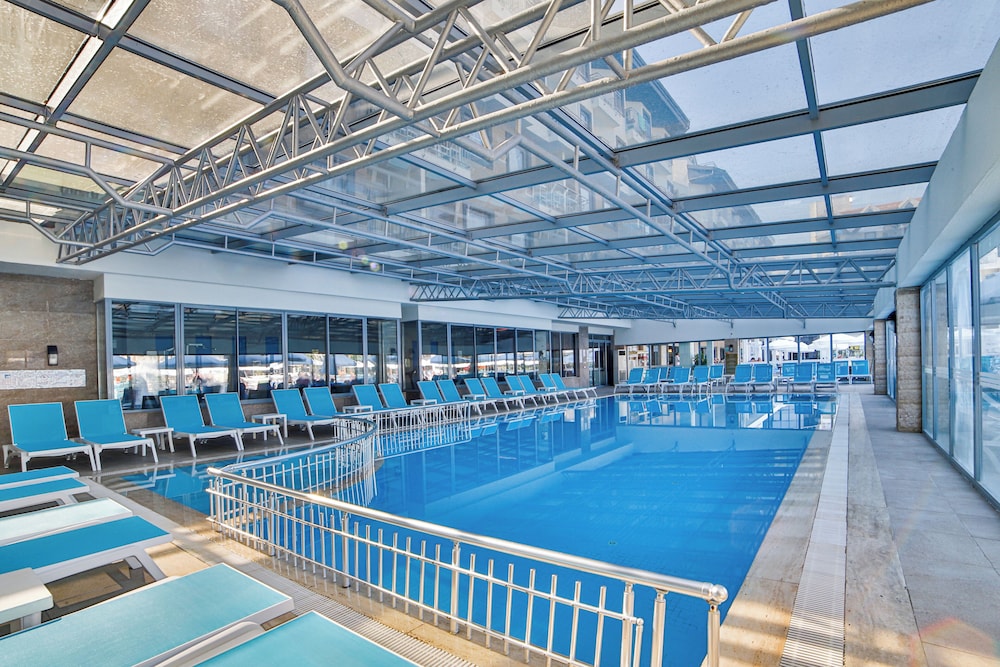 Side Aluna Hotel — Swimming pool in Side