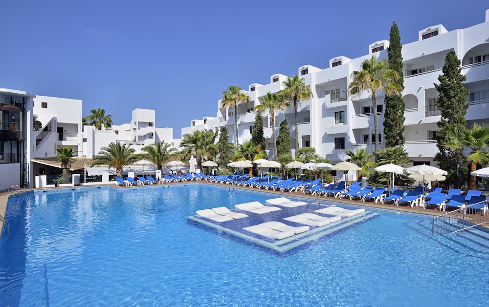 Sol Cala D'Or Apartments — Main photo in Cala d´Or, Balearic Islands