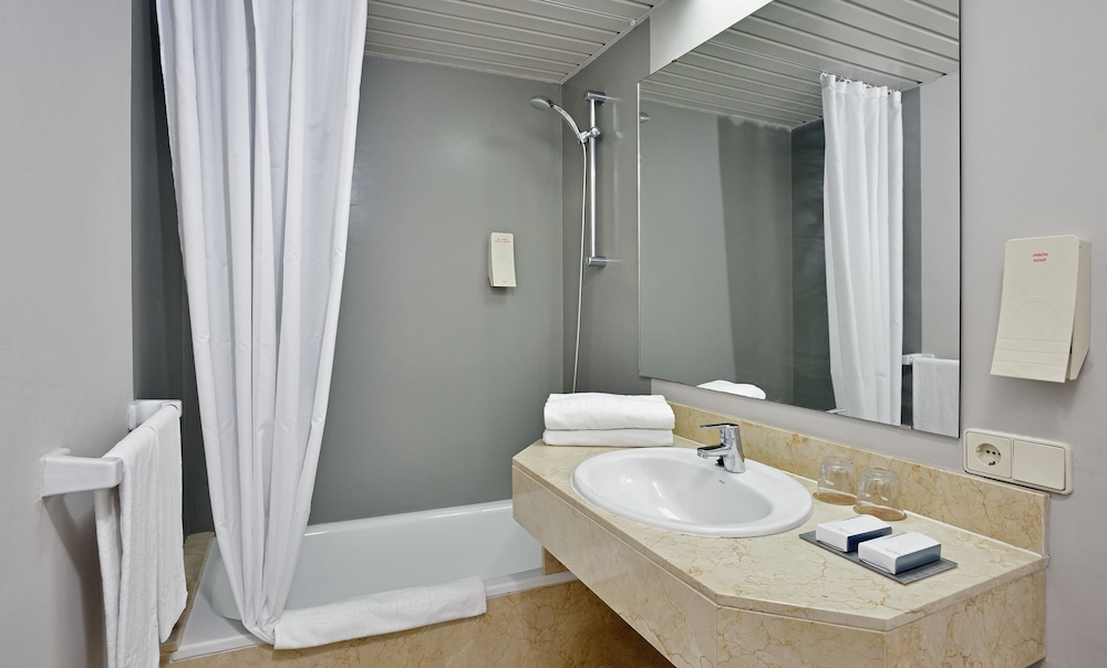Sol Cala D'Or Apartments — Hotel rooms in Cala d´Or, Balearic Islands