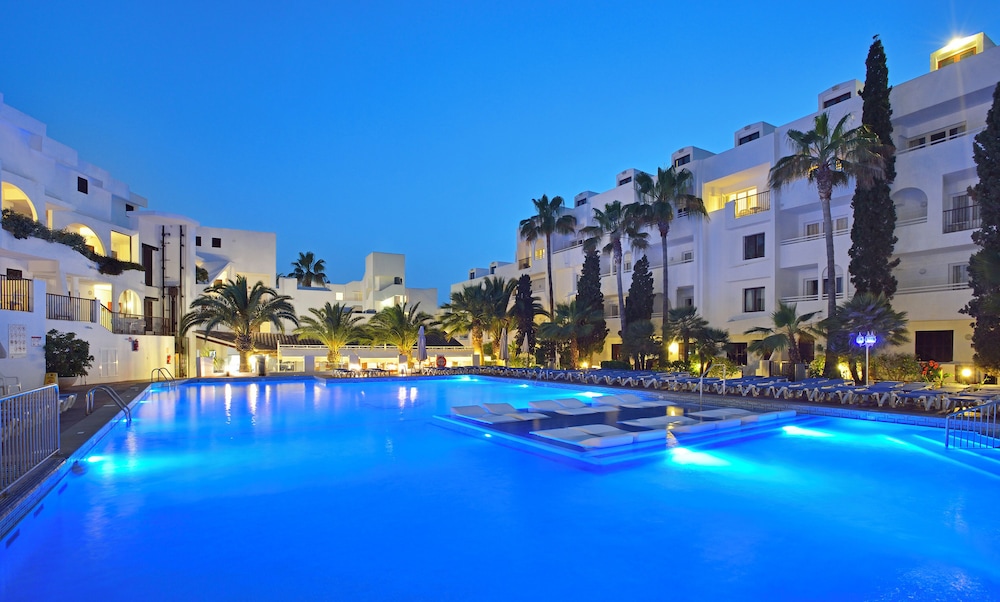 Sol Cala D'Or Apartments — Swimming pool in Cala d´Or, Balearic Islands