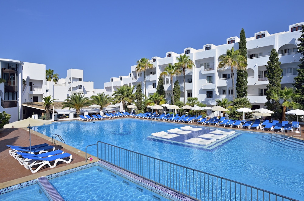 Sol Cala D'Or Apartments — Swimming pool in Cala d´Or, Balearic Islands