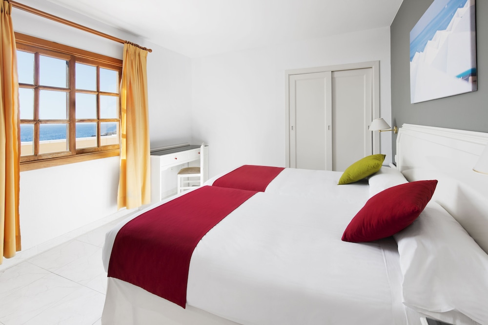 Elba Castillo San Jorge & Antigua Suite Hotel — Hotel rooms in Costa de Antigua, Canary Islands