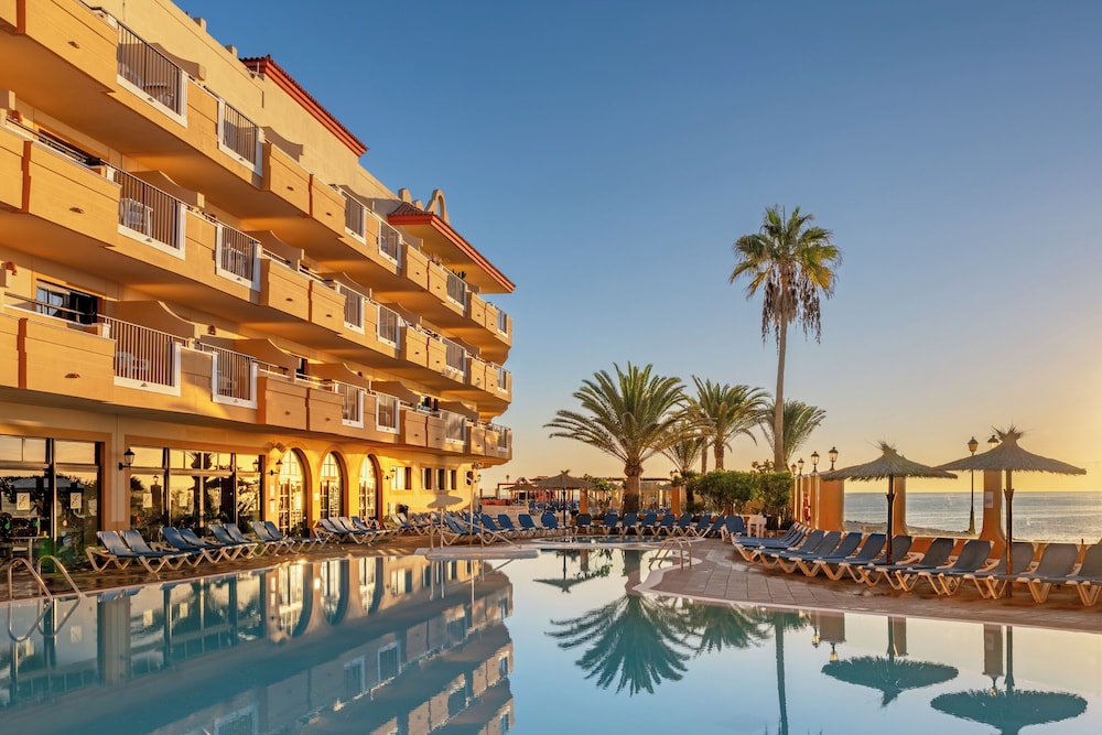 Elba Castillo San Jorge & Antigua Suite Hotel — Swimming pool in Costa de Antigua, Canary Islands