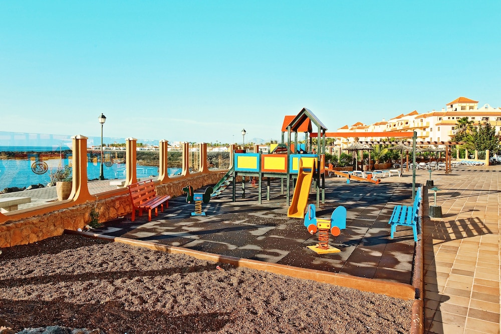Elba Castillo San Jorge & Antigua Suite Hotel — Attractions for children in Costa de Antigua, Canary Islands