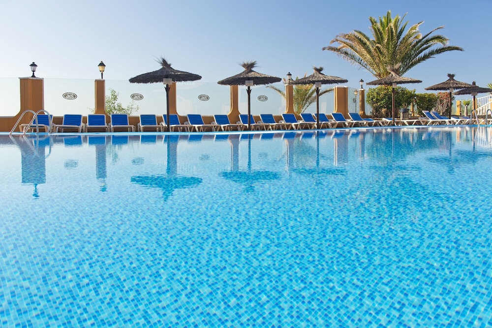 Elba Castillo San Jorge & Antigua Suite Hotel — Swimming pool in Costa de Antigua, Canary Islands