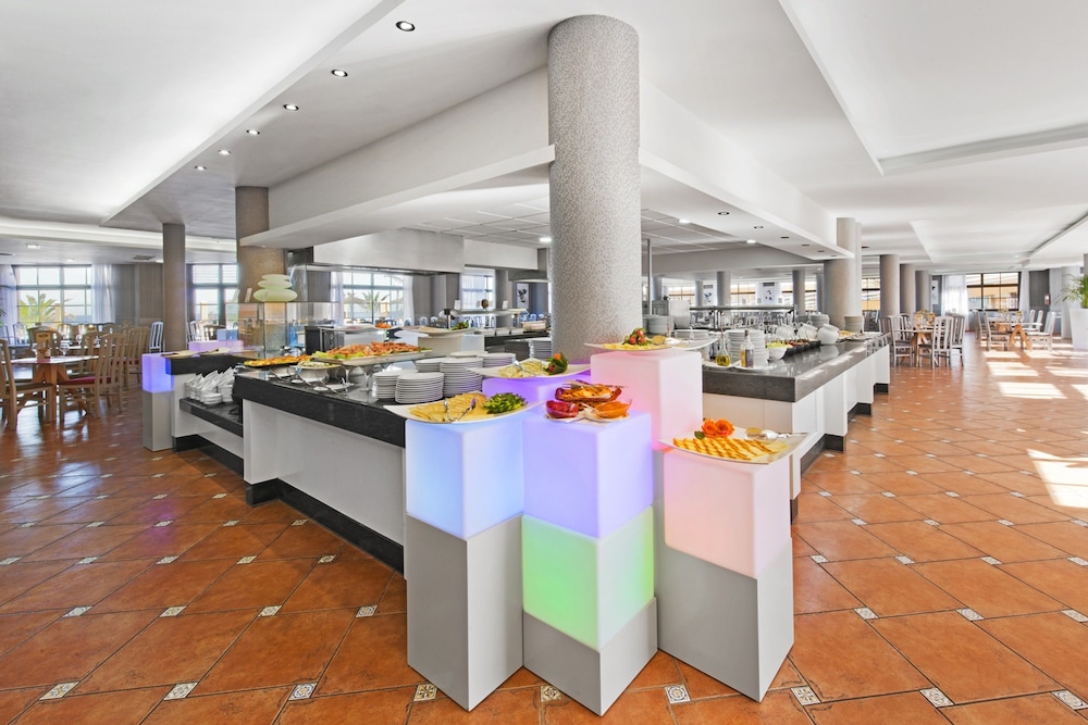 Elba Castillo San Jorge & Antigua Suite Hotel — Restaurant & bars in Costa de Antigua, Canary Islands
