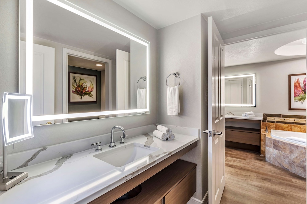 Hilton Grand Vacations Club Flamingo Las Vegas — Hotel rooms in Las Vegas, Nevada