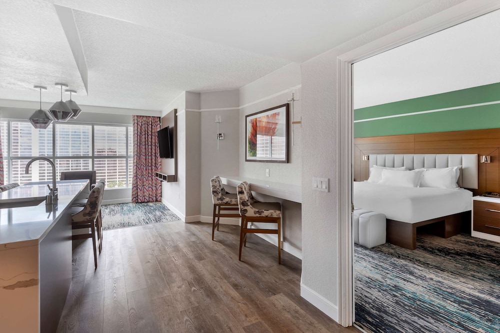 Hilton Grand Vacations Club Flamingo Las Vegas — Hotel rooms in Las Vegas, Nevada