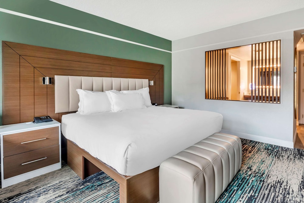 Hilton Grand Vacations Club Flamingo Las Vegas — Hotel rooms in Las Vegas, Nevada