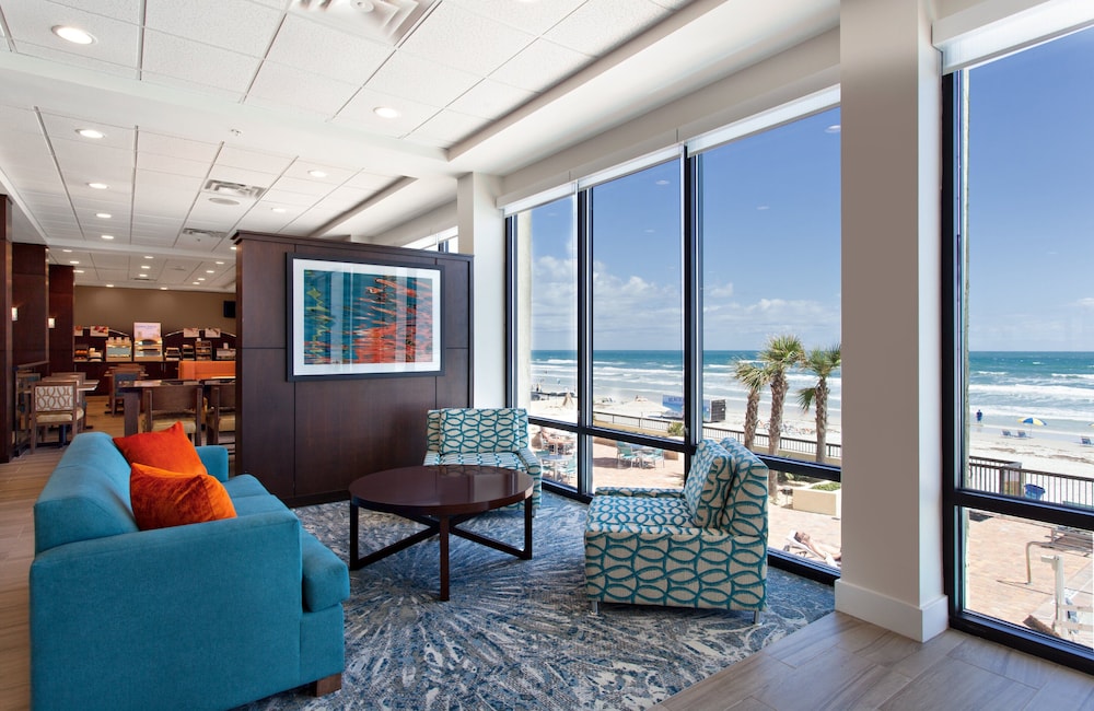 Holiday Inn Express & Suites Oceanfront by IHG — Hotel rooms in Daytona Beach, Florida