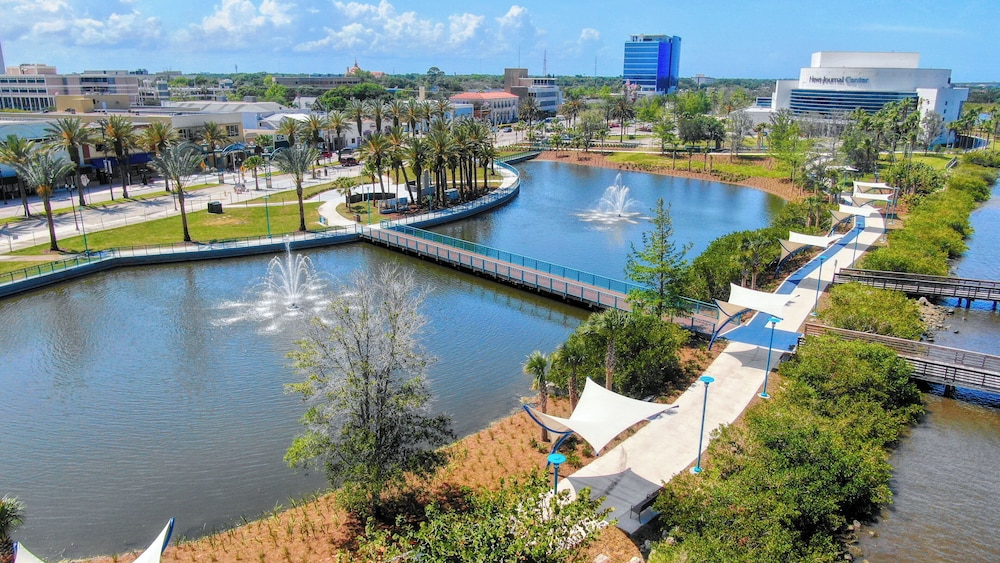 Holiday Inn Express & Suites Oceanfront by IHG — Attractions in the area in Daytona Beach, Florida