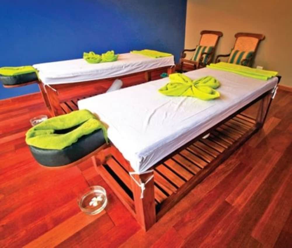 Cinnamon Bey Beruwala — Hotel rooms in Beruwala