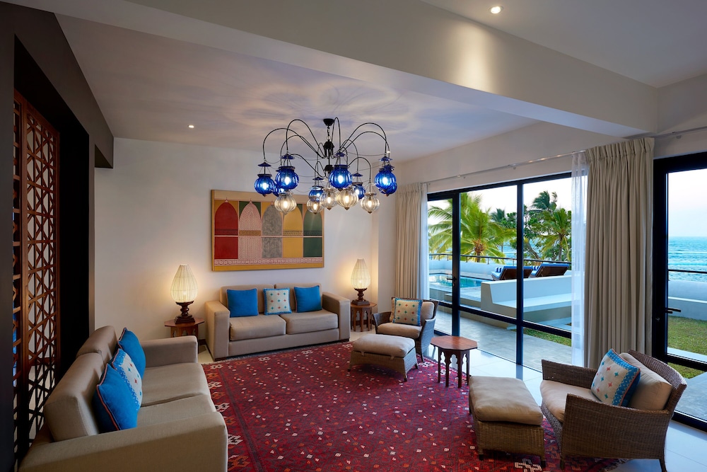 Cinnamon Bey Beruwala — Hotel rooms in Beruwala