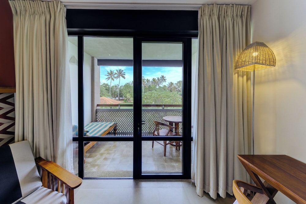 Cinnamon Bey Beruwala — Hotel rooms in Beruwala