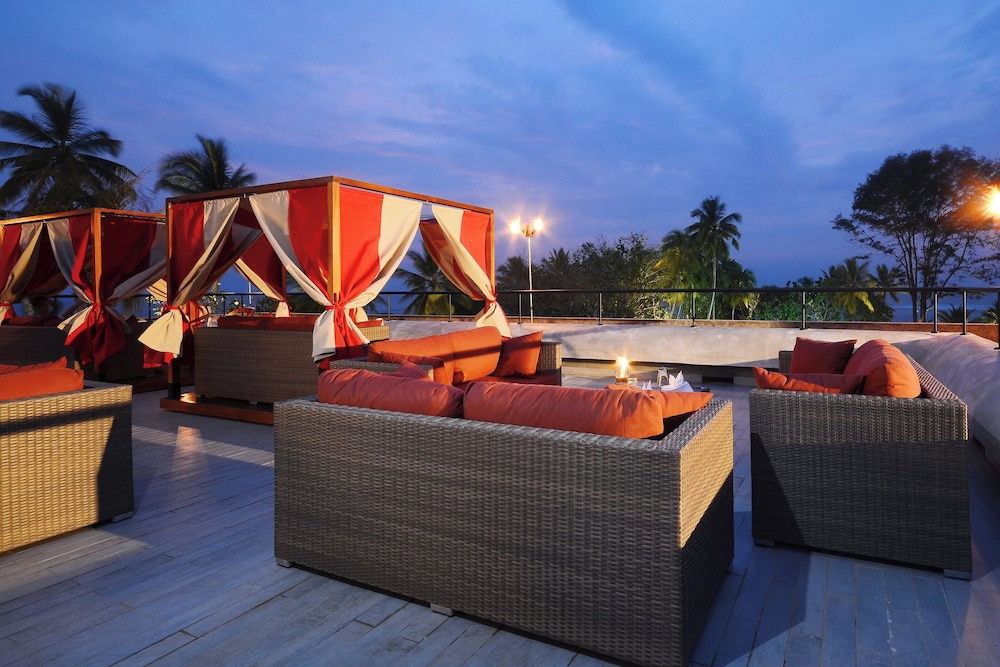 Cinnamon Bey Beruwala — Restaurant & bars in Beruwala