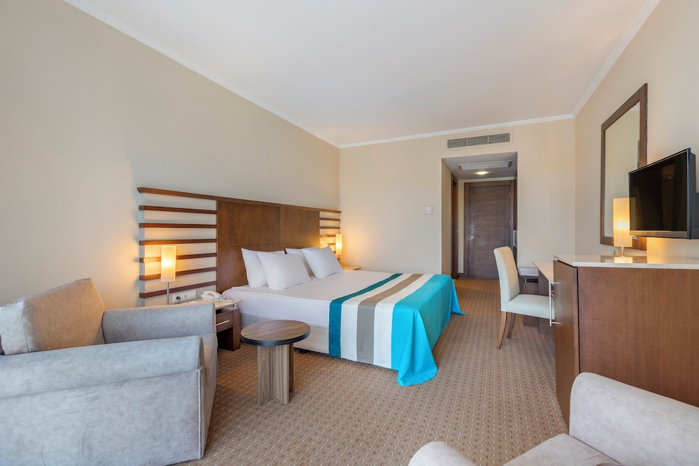 Green Max Hotel — Hotel rooms in Belek