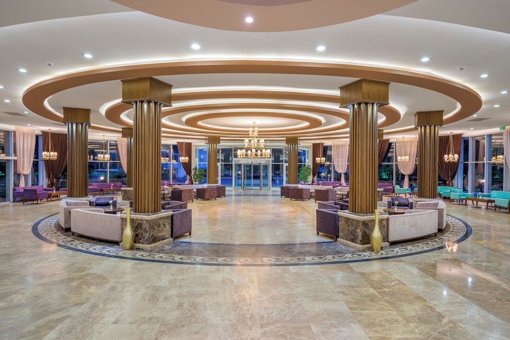 Green Max Hotel — Hotel building in Belek