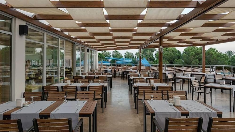 Green Max Hotel — Restaurant & bars in Belek