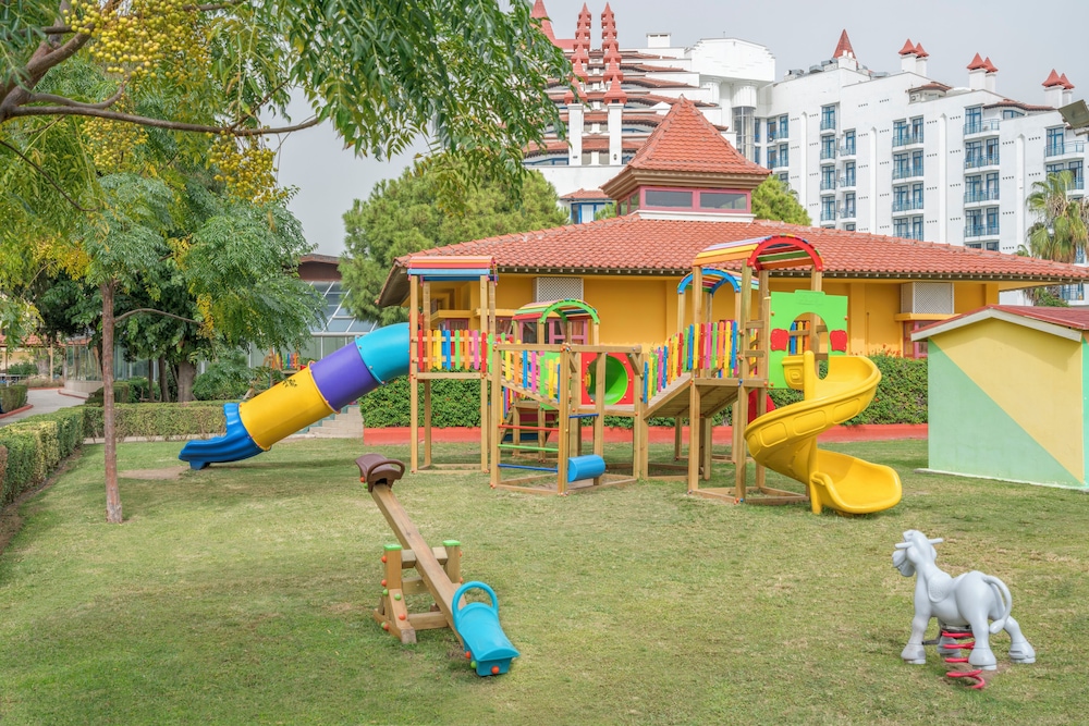 Green Max Hotel — Attractions for children in Belek