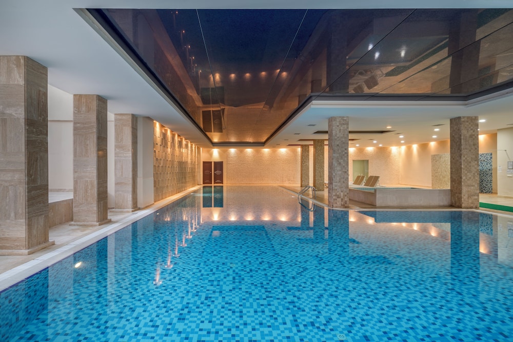 Green Max Hotel — Swimming pool in Belek