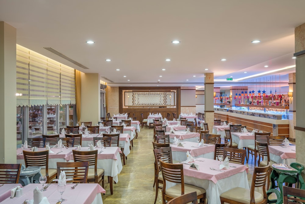 Green Max Hotel — Restaurant & bars in Belek