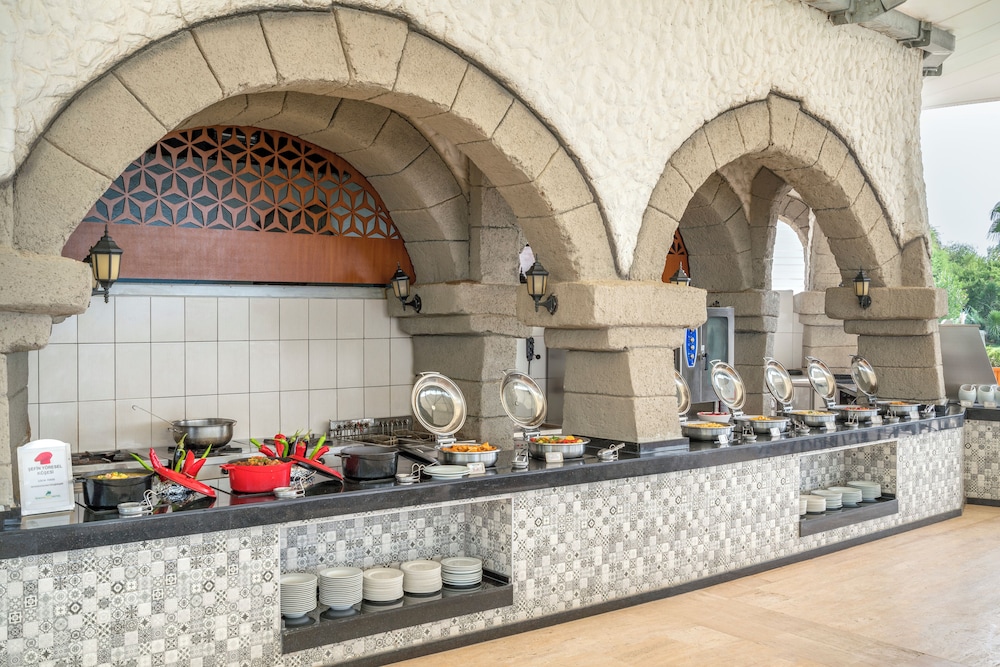 Green Max Hotel — Restaurant & bars in Belek