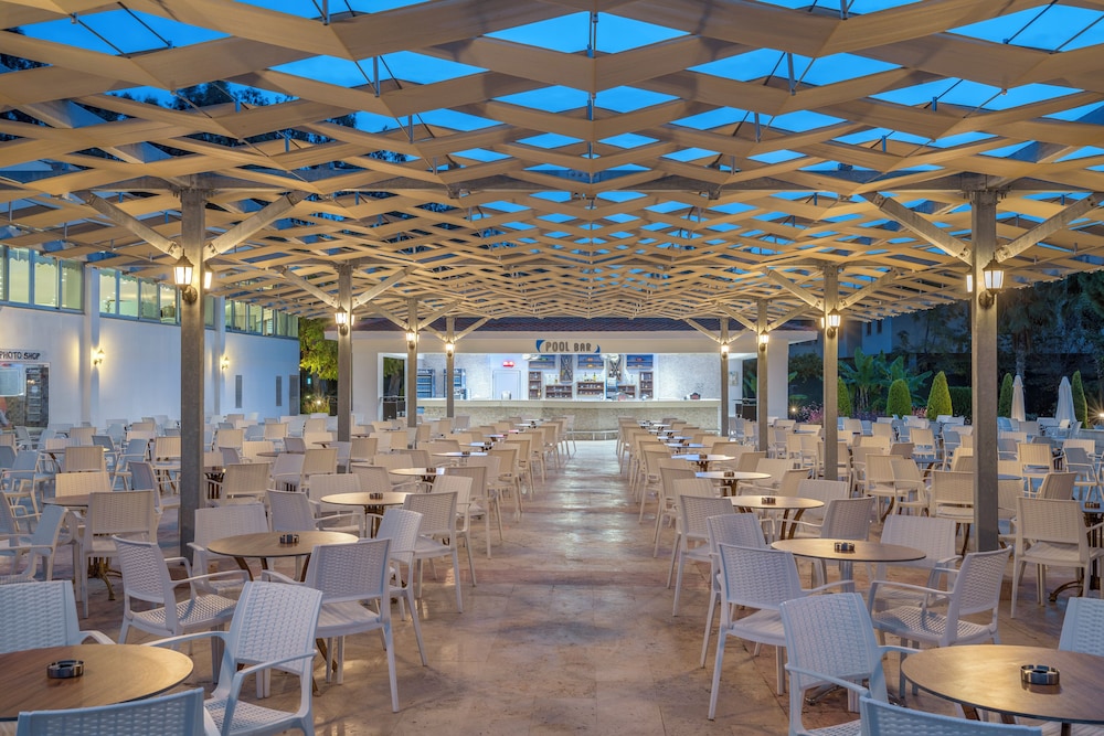 Green Max Hotel — Restaurant & bars in Belek