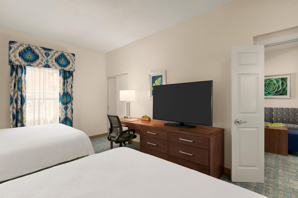 Homewood Suites by Hilton - Fort Myers — Hotel rooms in Fort Myers, Florida