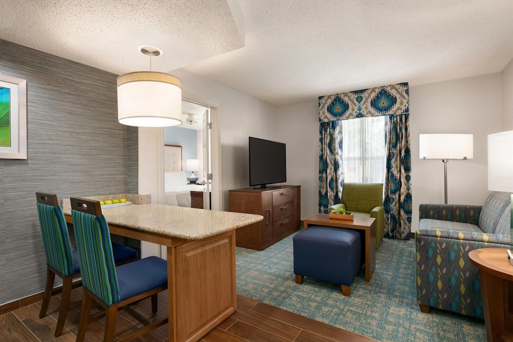 Homewood Suites by Hilton - Fort Myers — Hotel rooms in Fort Myers, Florida