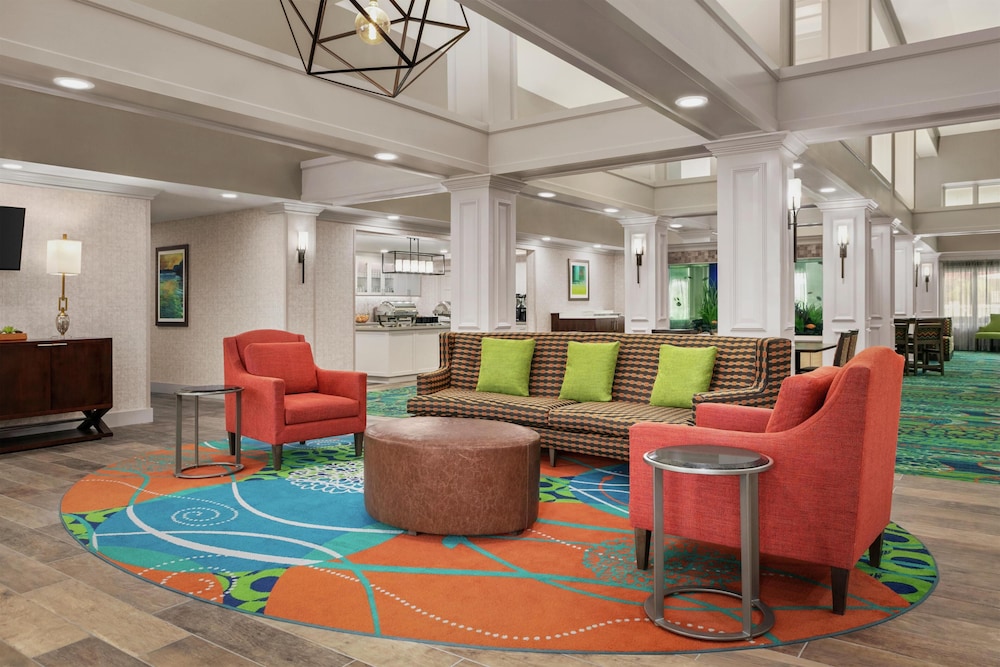 Homewood Suites by Hilton - Fort Myers — Restaurant & bars in Fort Myers, Florida