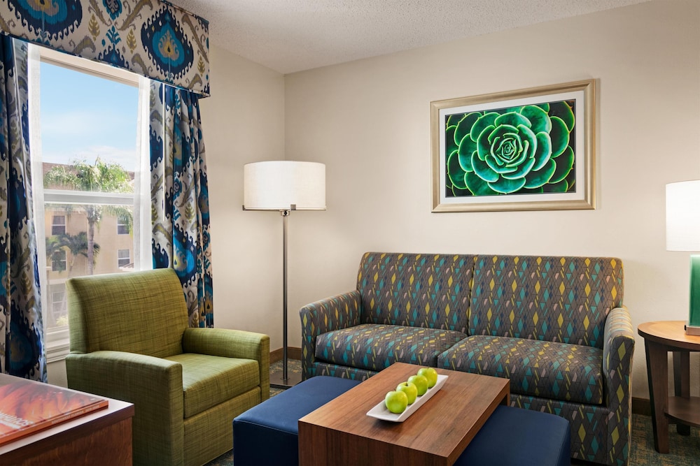 Homewood Suites by Hilton - Fort Myers — Hotel rooms in Fort Myers, Florida