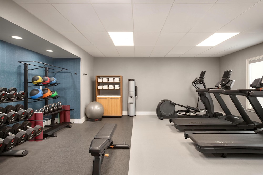 Homewood Suites by Hilton - Fort Myers — Sports & recreation in Fort Myers, Florida