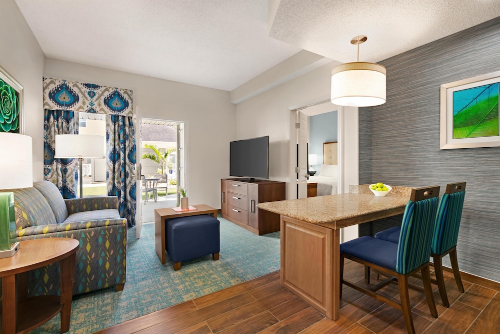 Homewood Suites by Hilton - Fort Myers — Hotel rooms in Fort Myers, Florida