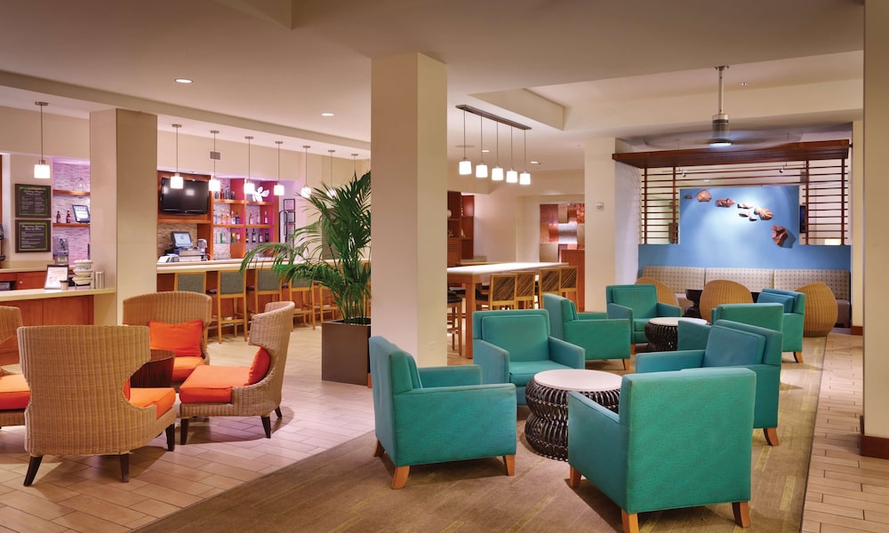 Hyatt Place Waikiki Beach — Restaurant & bars in Honolulu, Hawaii