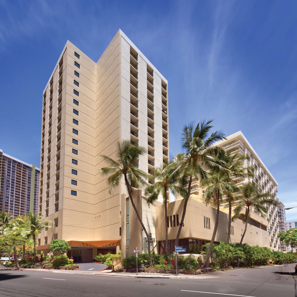 Hyatt Place Waikiki Beach — Hotel building in Honolulu, Hawaii