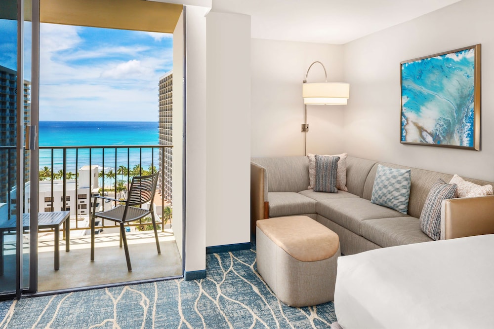 Hyatt Place Waikiki Beach — Hotel rooms in Honolulu, Hawaii