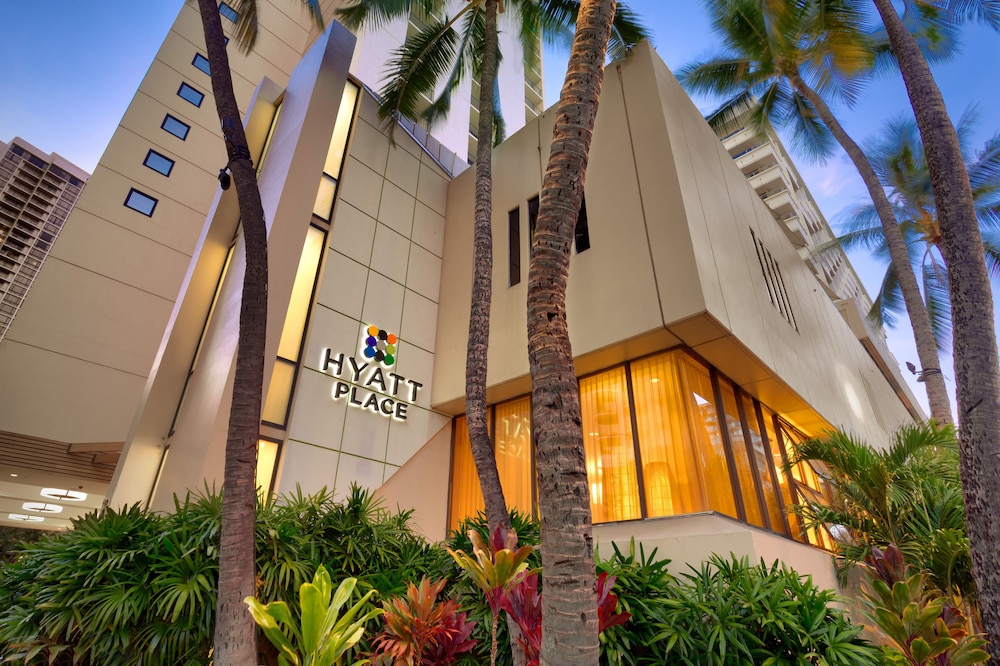 Hyatt Place Waikiki Beach — Hotel building in Honolulu, Hawaii