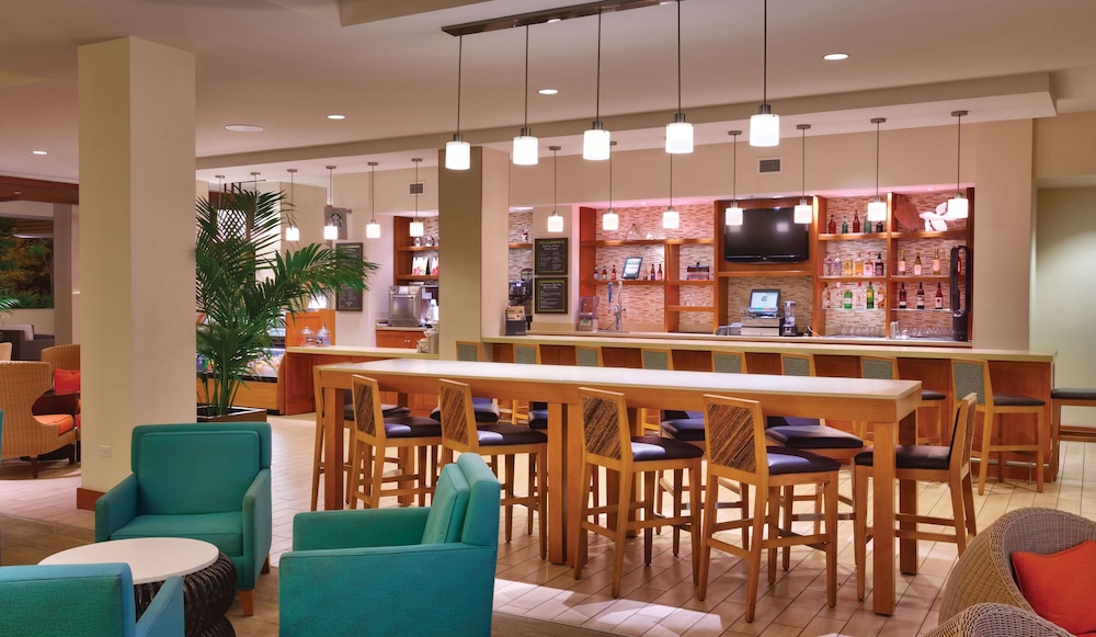 Hyatt Place Waikiki Beach — Restaurant & bars in Honolulu, Hawaii