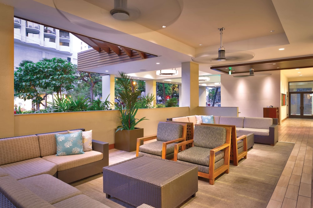 Hyatt Place Waikiki Beach — Hotel building in Honolulu, Hawaii