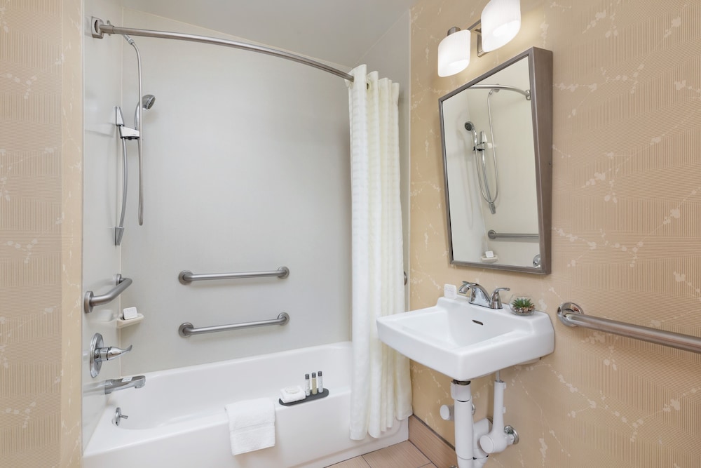 The Hotel @ Fifth Avenue — Hotel rooms in New York City, New York State