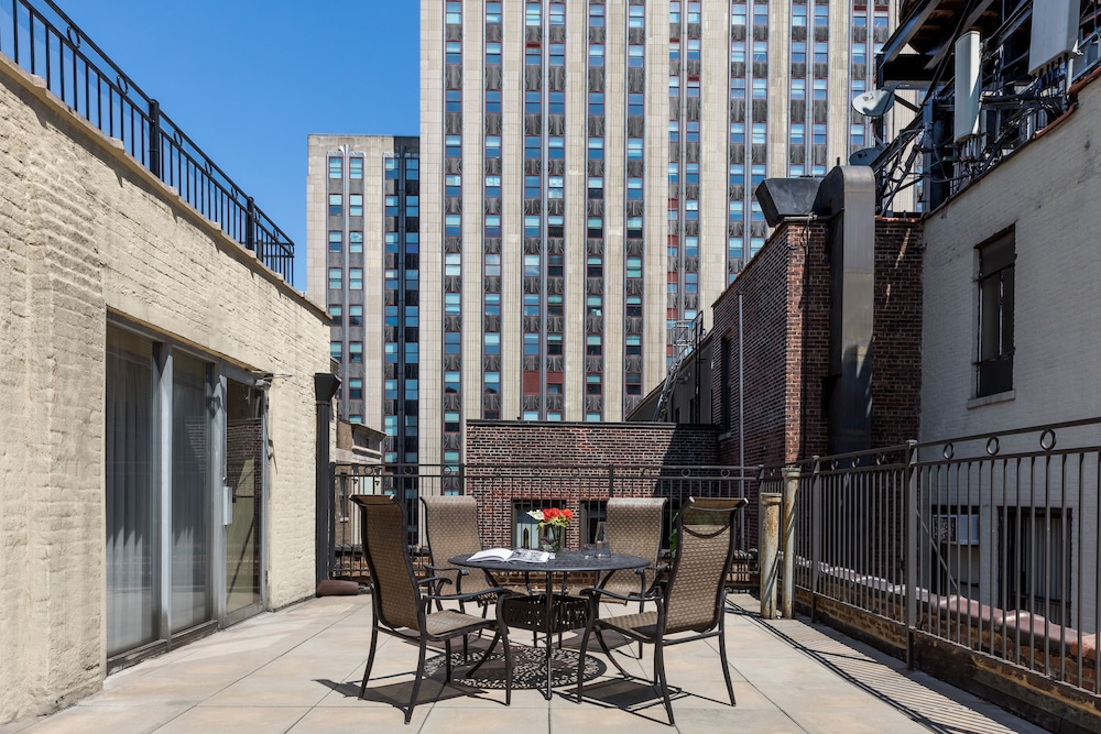 The Hotel @ Fifth Avenue — Hotel building in New York City, New York State