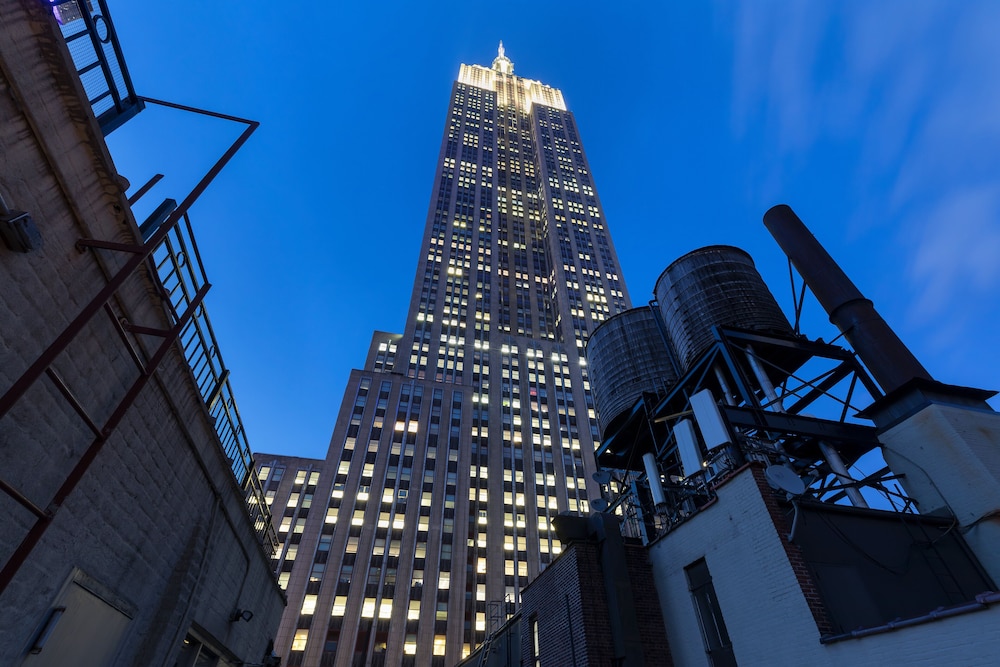The Hotel @ Fifth Avenue — Attractions in the area in New York City, New York State