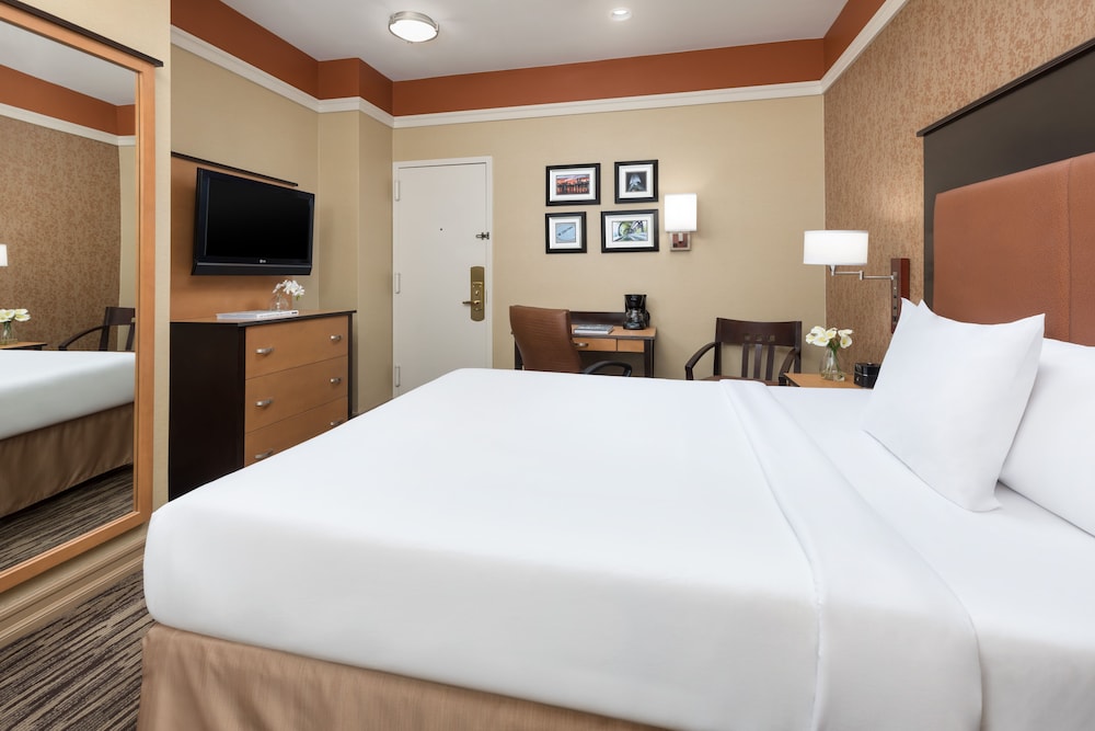The Hotel @ Fifth Avenue — Hotel rooms in New York City, New York State