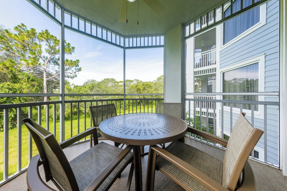 Marriott's Cypress Harbour Villas — Hotel building in Orlando, Florida