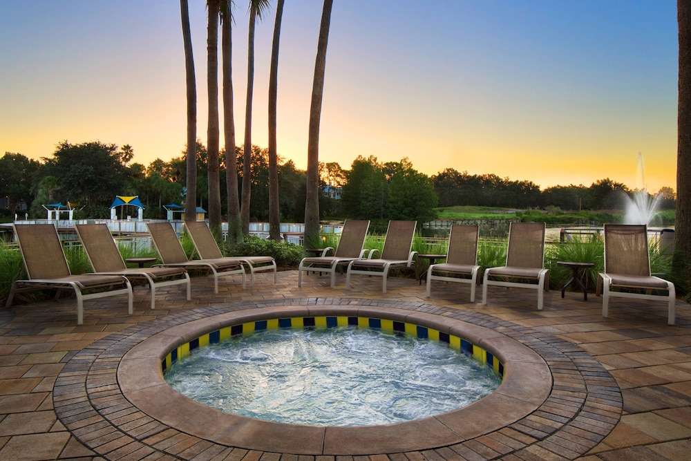 Marriott's Cypress Harbour Villas — Swimming pool in Orlando, Florida