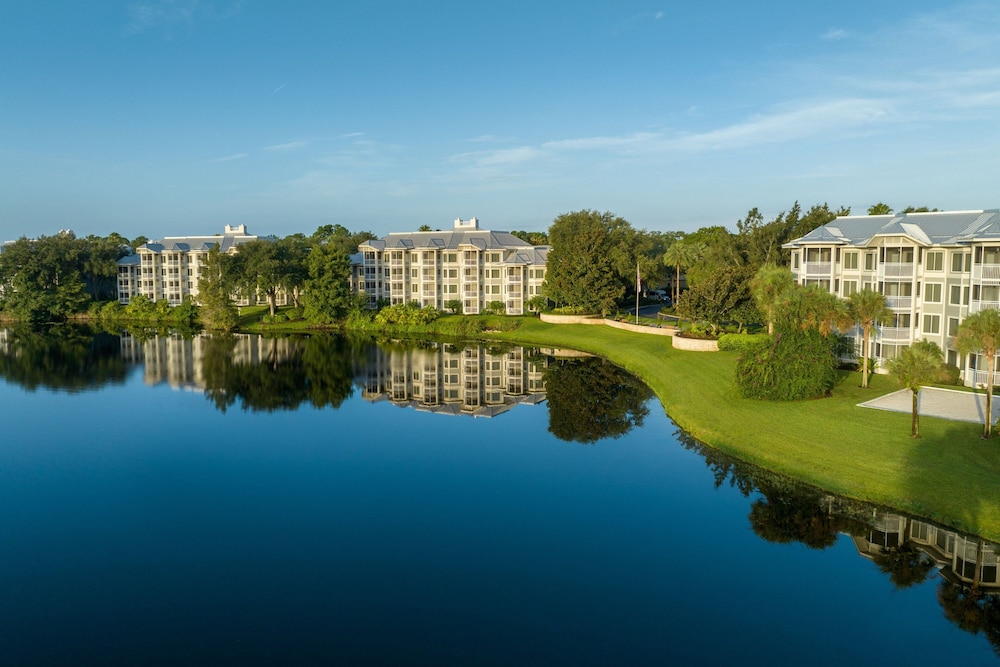 Marriott's Cypress Harbour Villas — Hotel building in Orlando, Florida