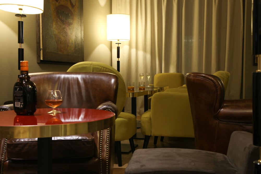 Triviho Hotel — Restaurant & bars in Rome, Lazio